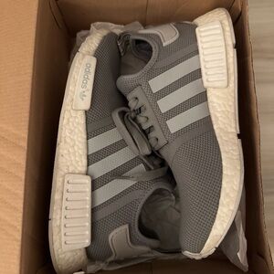 Adidas NMD R1 grey